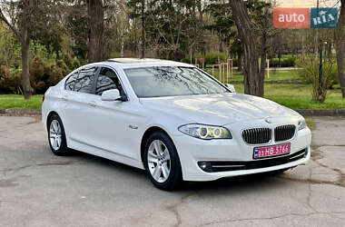 Седан BMW 5 Series 2012 в 