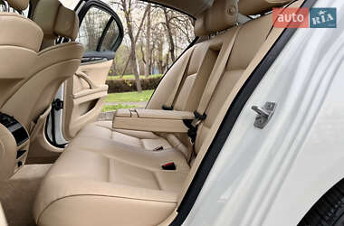 Седан BMW 5 Series 2012 в 