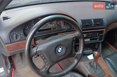 Седан BMW 5 Series 1999 в 