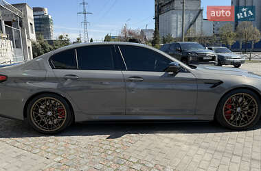 Седан BMW 5 Series 2021 в 