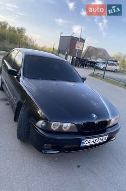 Седан BMW 5 Series 2000 в 