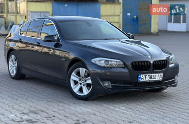 Седан BMW 5 Series 2010 в 