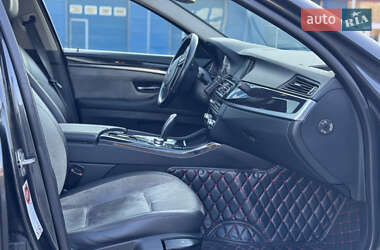 Седан BMW 5 Series 2010 в 