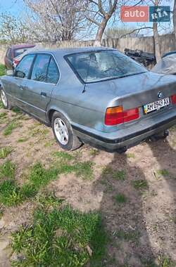 Седан BMW 5 Series 1988 в 