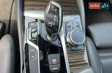 Седан BMW 5 Series 2018 в 