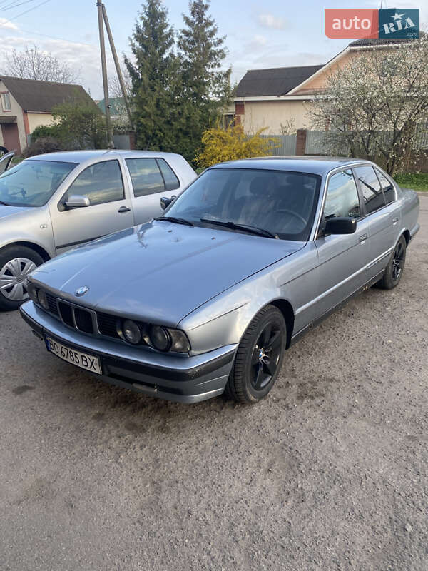 BMW 5 Series 1990