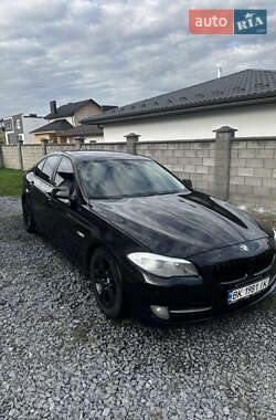 Седан BMW 5 Series 2012 в 