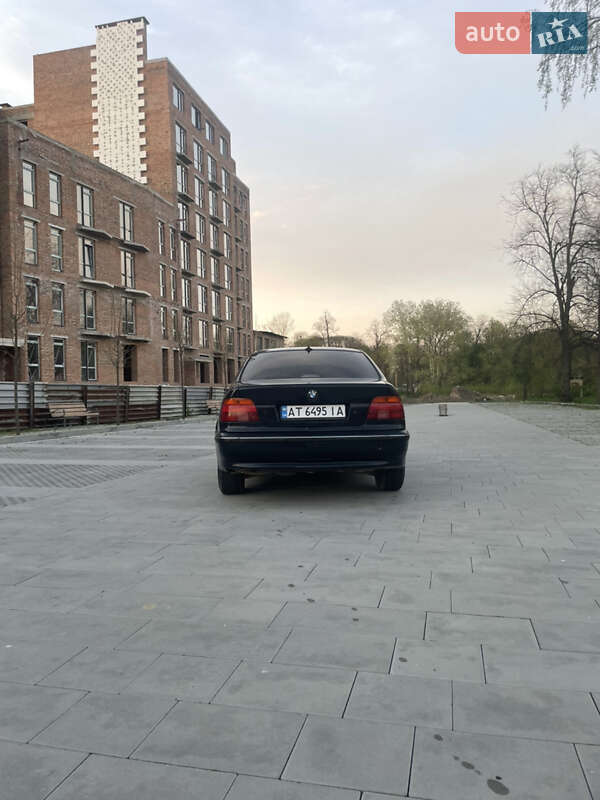 Седан BMW 5 Series 1998 в Самборе