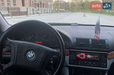 Седан BMW 5 Series 1998 в Самборе