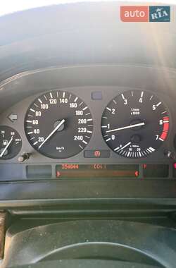 Седан BMW 5 Series 1996 в 