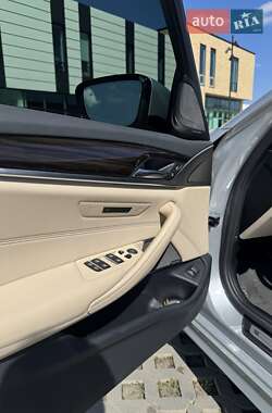 Седан BMW 5 Series 2020 в 