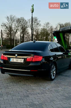 Седан BMW 5 Series 2012 в 