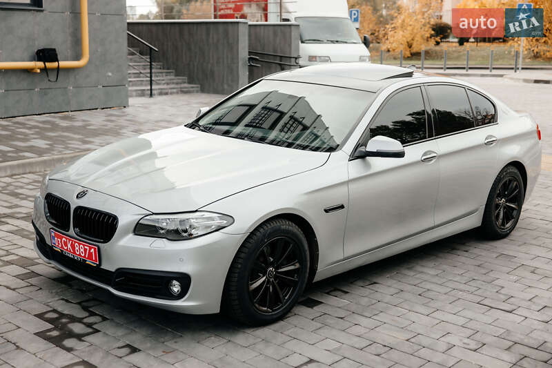 Седан BMW 5 Series 2015 в Києві