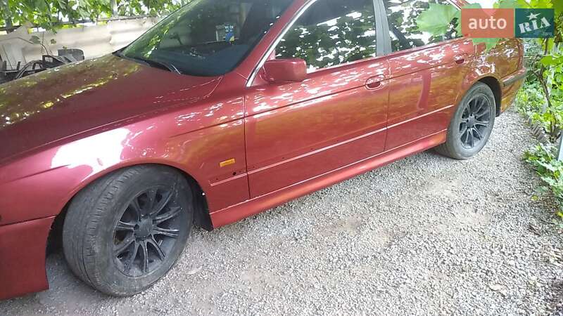 Седан BMW 5 Series 1997 в Запоріжжі