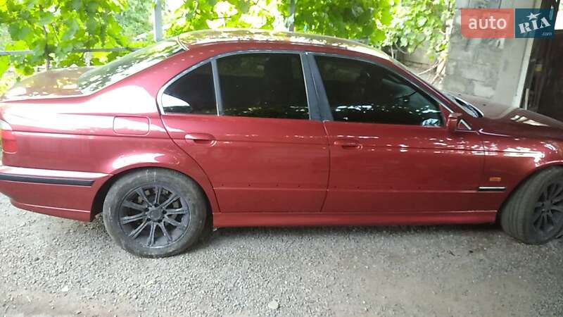 Седан BMW 5 Series 1997 в Запоріжжі