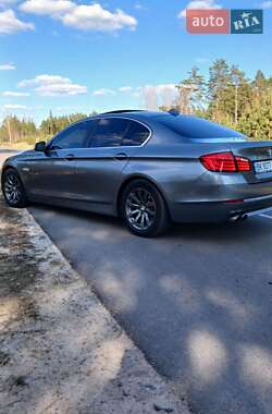 Седан BMW 5 Series 2012 в 