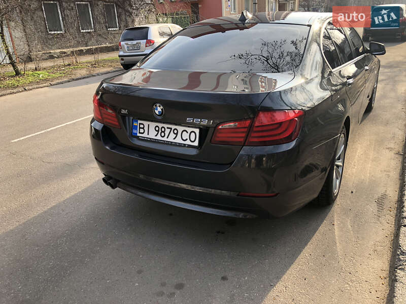 Седан BMW 5 Series 2010 в Кременчуге
