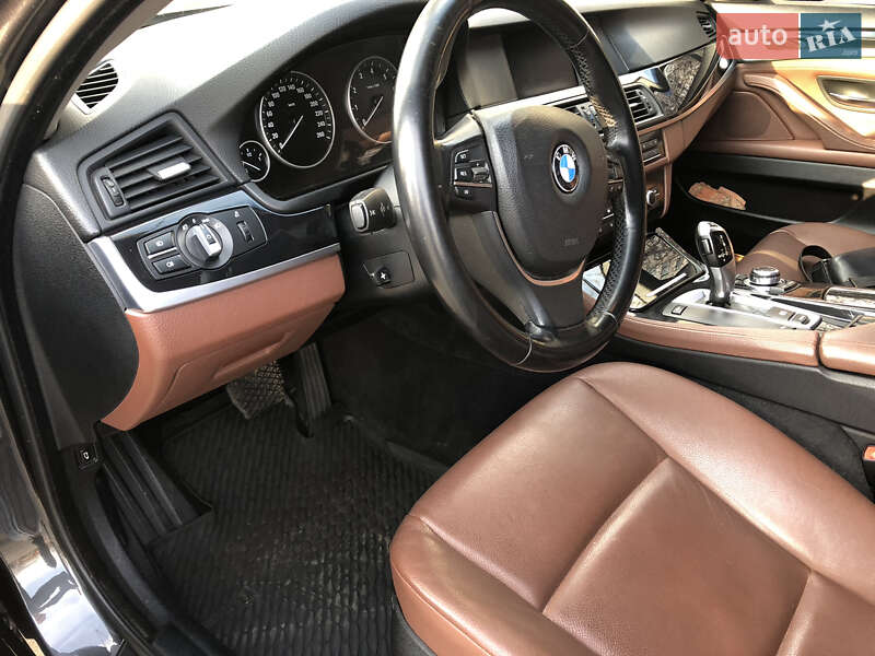 Седан BMW 5 Series 2010 в Кременчуге