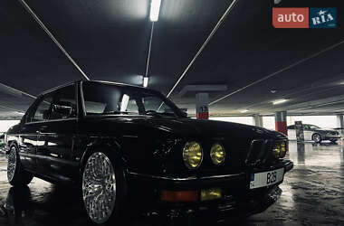 Седан BMW 5 Series 1985 в 