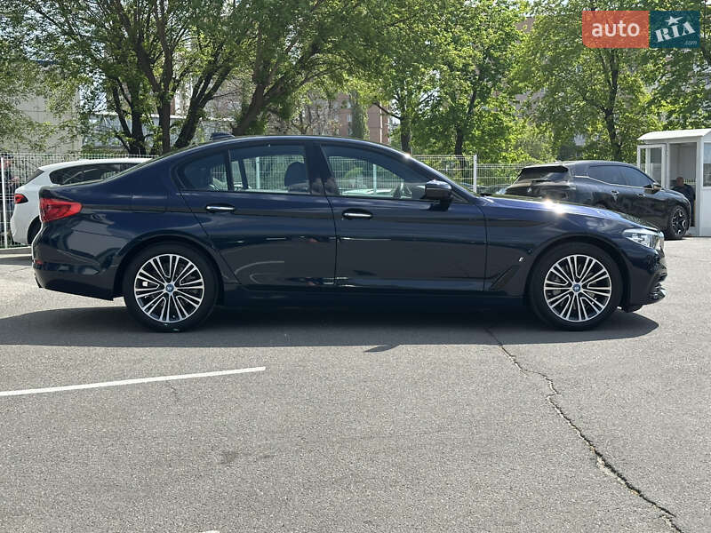 Седан BMW 5 Series 2017 в Киеве фото 8 Седан BMW 5 Series 2017 в Киеве