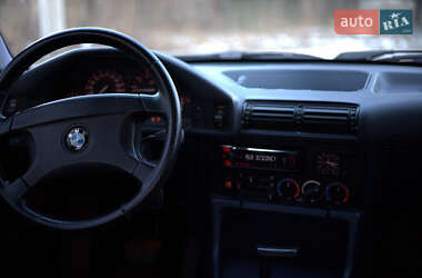 Седан BMW 5 Series 1993 в 