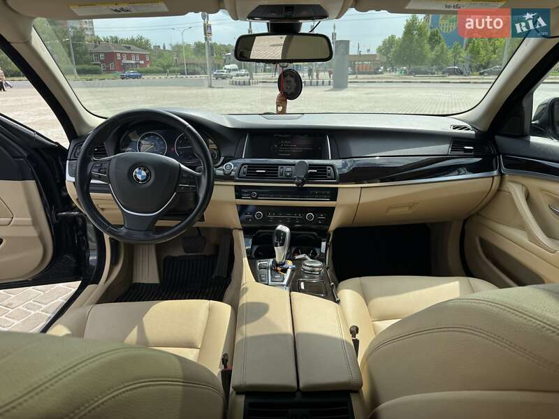 Седан BMW 5 Series 2015 в Харкові