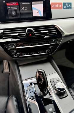 Седан BMW 5 Series 2016 в 