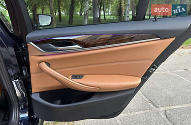 Седан BMW 5 Series 2017 в 
