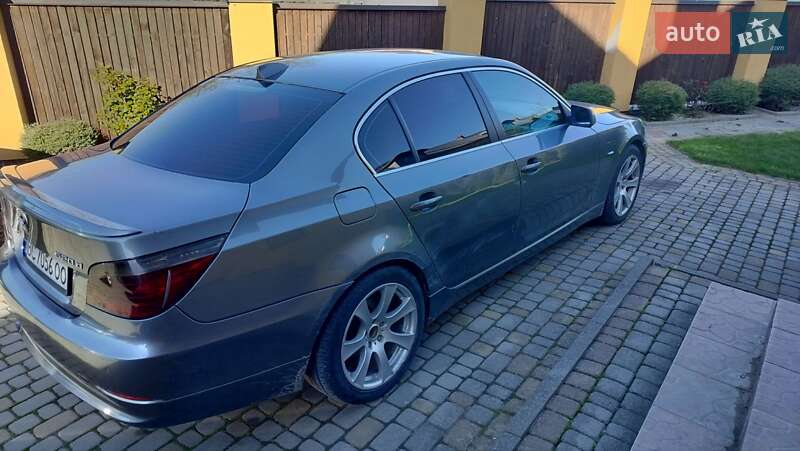 Седан BMW 5 Series 2008 в Львові