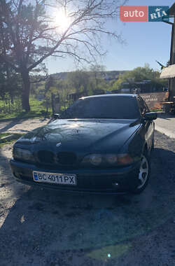 Седан BMW 5 Series 2000 в Перемышлянах
