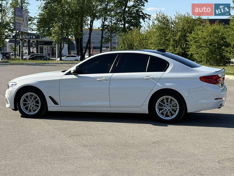 Седан BMW 5 Series 2017 в Києві