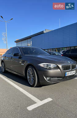Седан BMW 5 Series 2012 в 