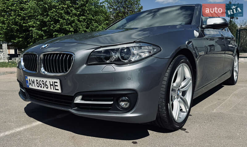 Седан BMW 5 Series 2015 в Житомире