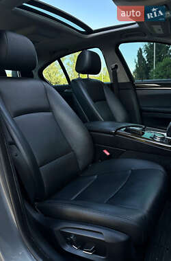 Седан BMW 5 Series 2013 в 