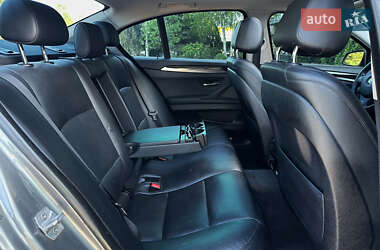 Седан BMW 5 Series 2013 в 