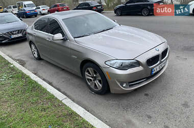 Седан BMW 5 Series 2011 в 