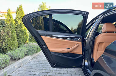 Седан BMW 5 Series 2019 в 