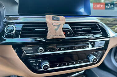 Седан BMW 5 Series 2019 в 