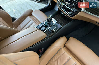 Седан BMW 5 Series 2019 в 