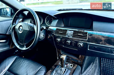 Седан BMW 5 Series 2005 в 