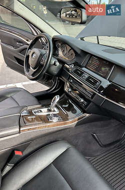Седан BMW 5 Series 2013 в 