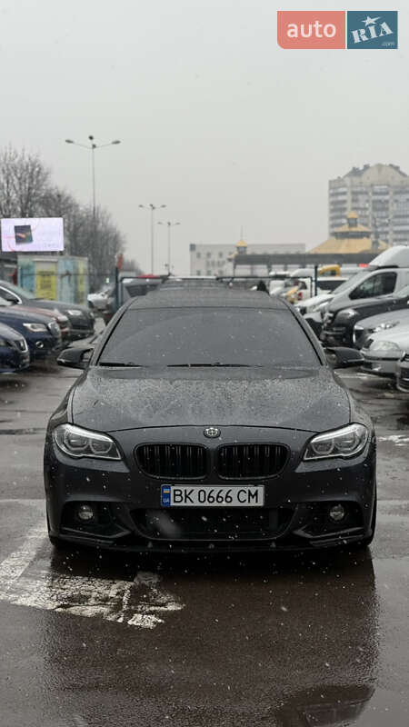Седан BMW 5 Series 2016 в Рівному