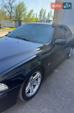 Седан BMW 5 Series 1998 в 