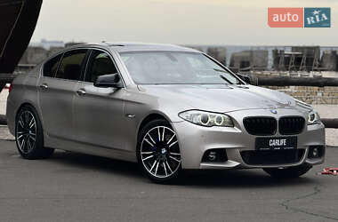 Седан BMW 5 Series 2012 в 