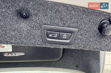 Седан BMW 5 Series 2012 в 