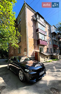 Седан BMW 5 Series 2011 в 