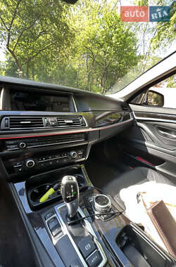 Седан BMW 5 Series 2011 в 