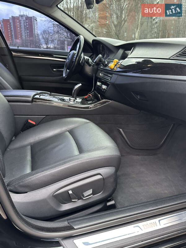 Седан BMW 5 Series 2015 в Днепре