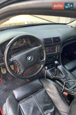 Седан BMW 5 Series 2001 в 