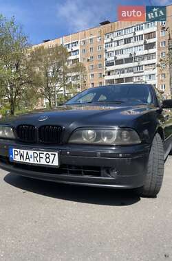 Седан BMW 5 Series 2001 в Запорожье